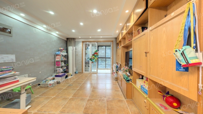 名都花园二手房实景图