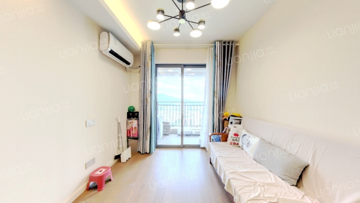 天空之城二手房实景图