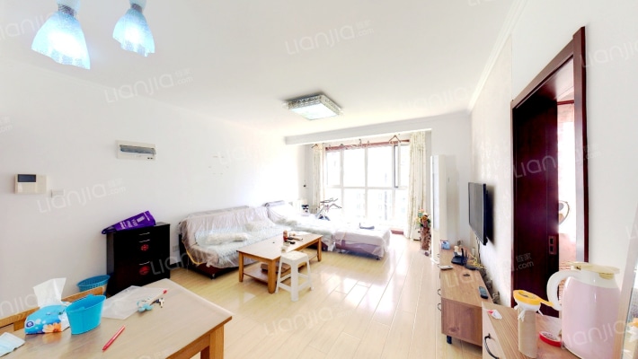 青山绿水二手房实景图