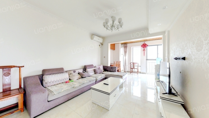 成都新天地二期春天里二手房实景图