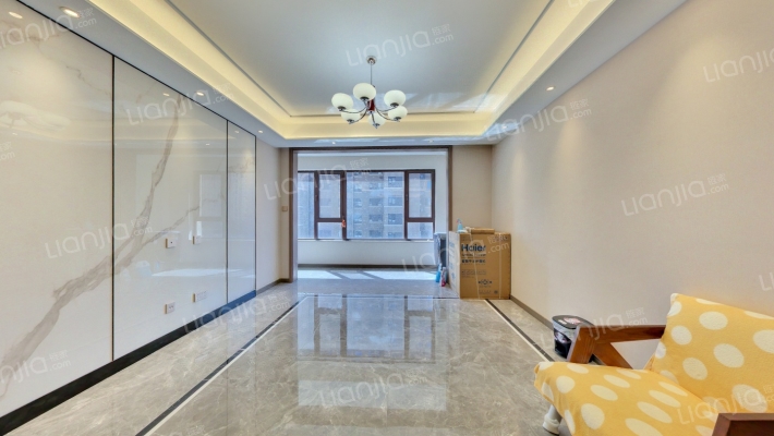 龙湖天璞二手房实景图