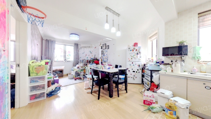 新泾六村二手房实景图