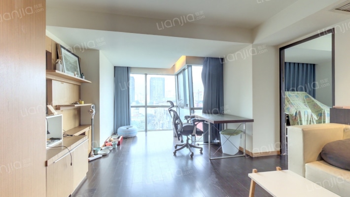 公园1872国际公寓二手房实景图