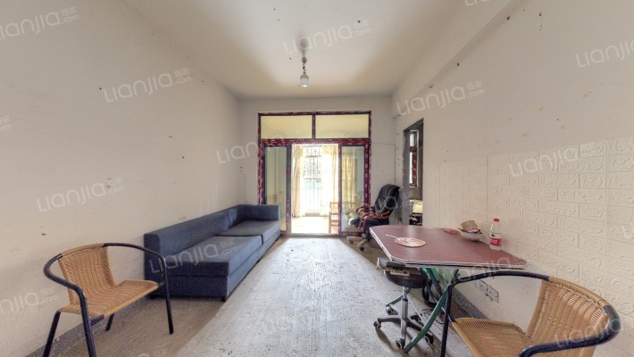 东衡爱地社区二手房实景图