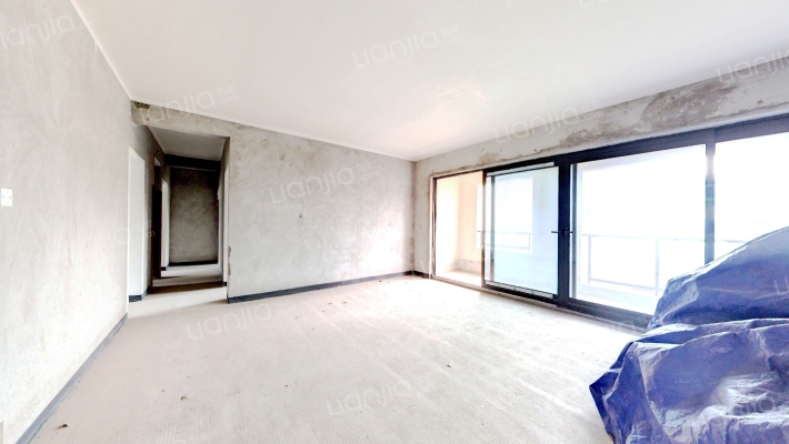 鲁能泰山7号八街区二手房实景图