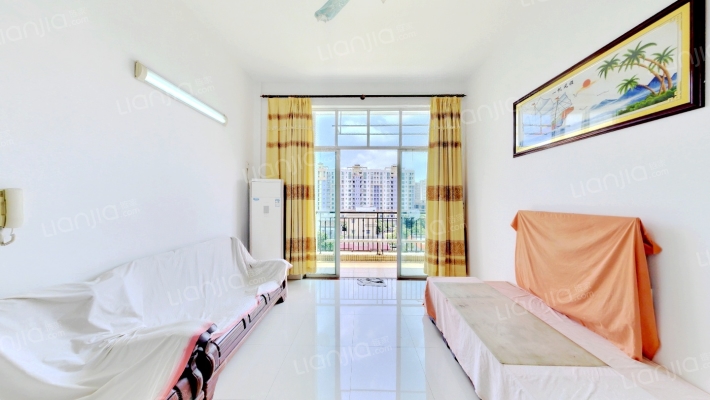 东润华庭二手房实景图