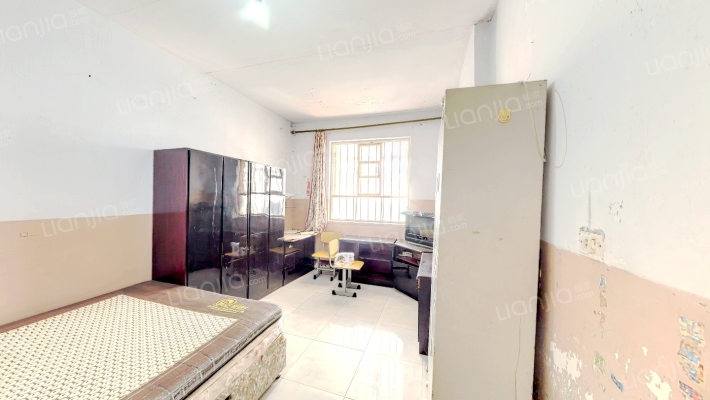 奇山东街二手房实景图