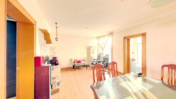 朱梅小区二手房实景图