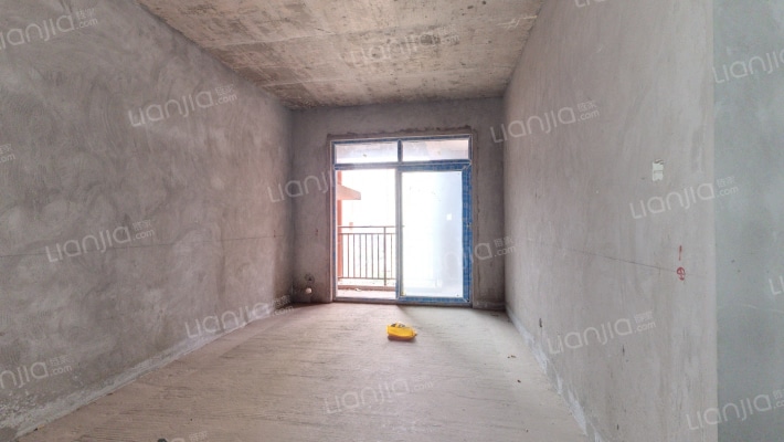 典雅花溪半岛一期高层二手房实景图