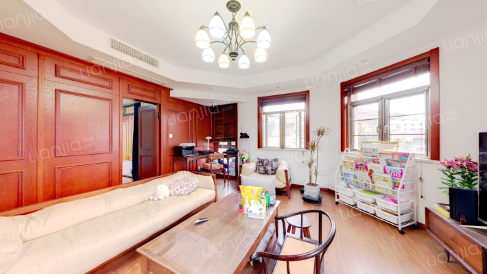 银河湾卓苑二手房实景图