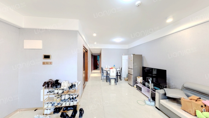 世界城香榭丽舍二手房实景图