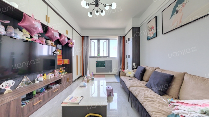 嘉源红郡二手房实景图