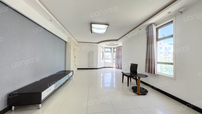 天秀花园荷塘月舍二手房实景图