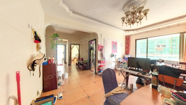 中华雅苑二手房实景图