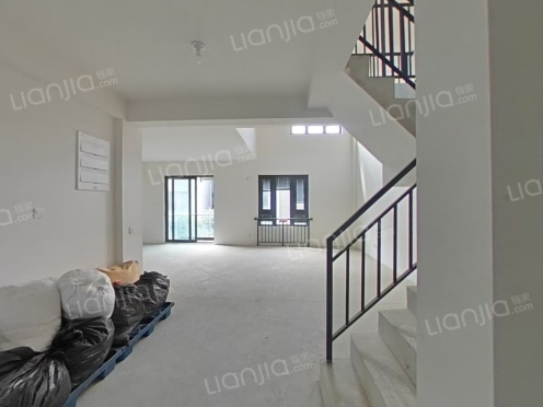 整租·银城原溪 4室2厅 跃层 南