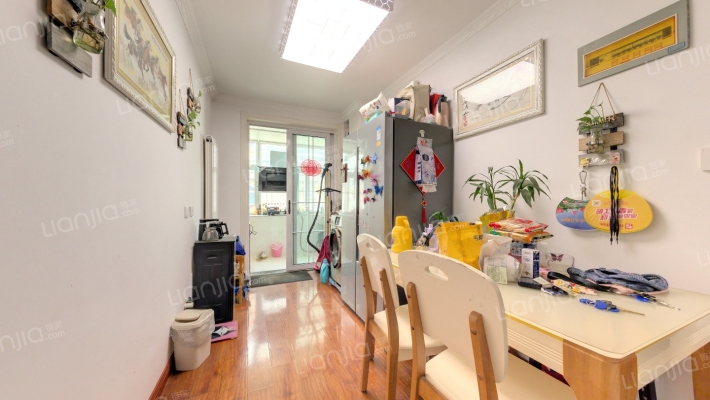 北火巷43号搪瓷厂家属院二手房实景图