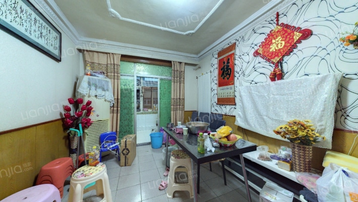 建秦苑小区二手房实景图