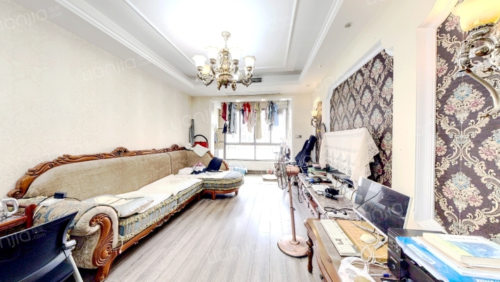 绿地中央广场A区二手房实景图