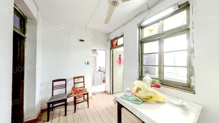 朱方路227号二手房实景图