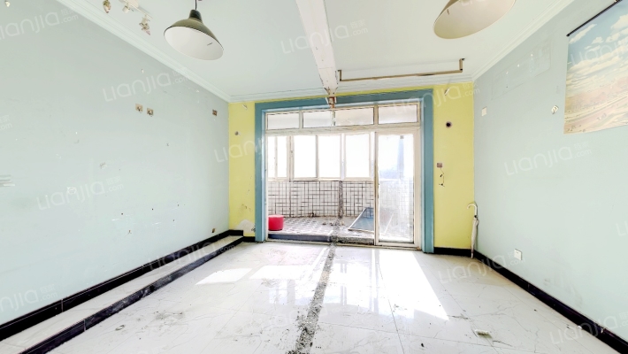 莲琼苑二手房实景图