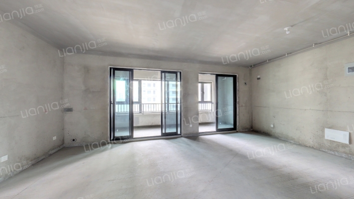 尚泽樾园西区二手房实景图