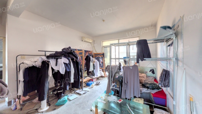 恒盛湖畔豪庭西区二手房实景图