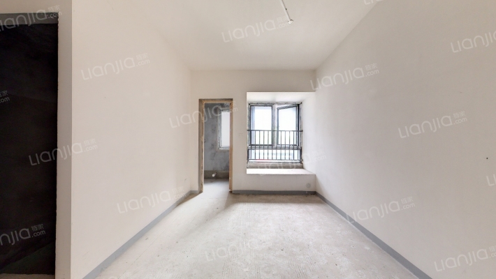 升伟铂寓二手房实景图