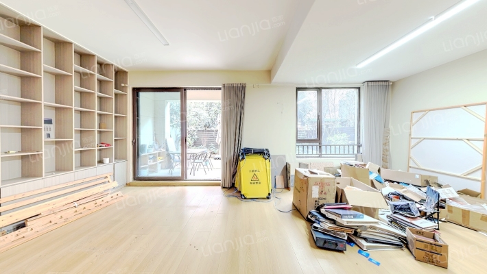 中海御湖世家东区二手房实景图