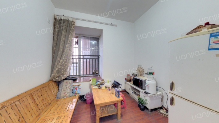 黎明新村四期B区二手房实景图