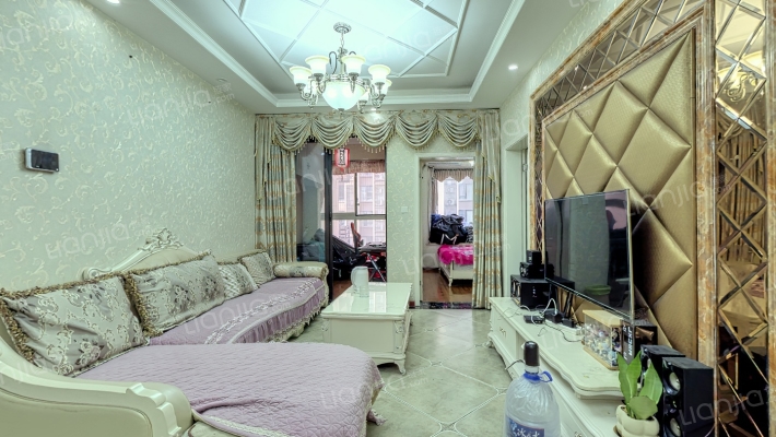 保利花半里百合园二手房实景图