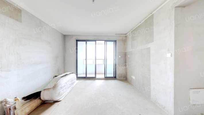 康利华府二手房实景图