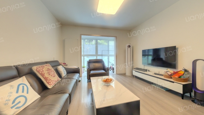 秀林苑东区二手房实景图