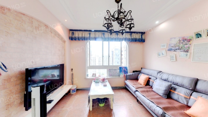 鹏润蓝海A区二手房实景图