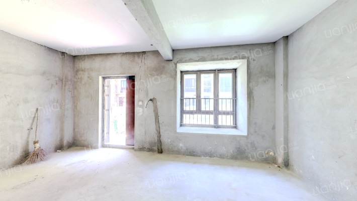 融信有墅二手房实景图