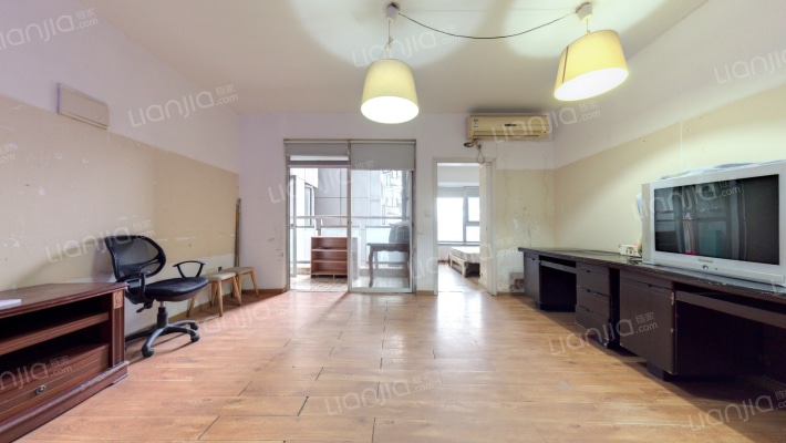 红鼎国际名苑二手房实景图