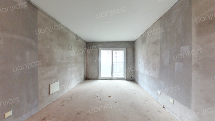 爱家皇家花园二手房实景图