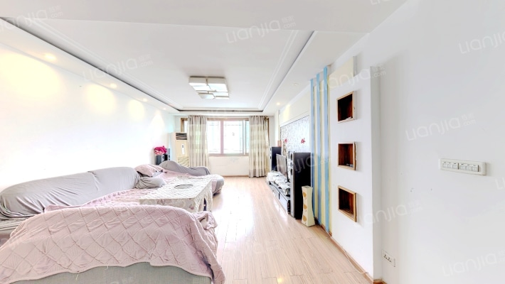 强臣地产二手房实景图