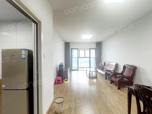 整租·尹山湖景花园四期 3室2厅 南