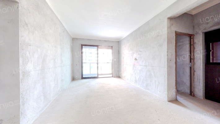 华远海蓝和光一期二手房实景图