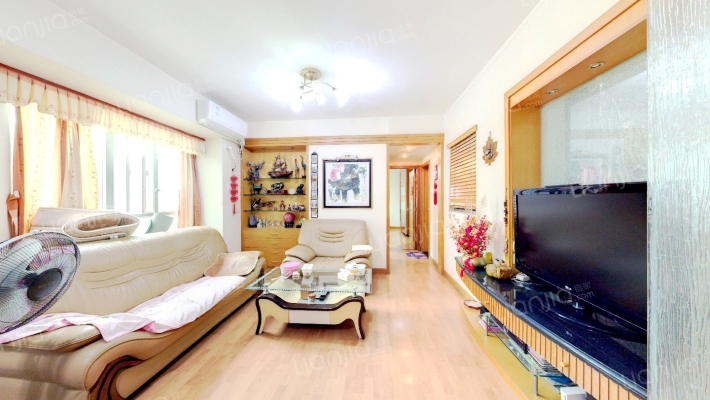 恒宝华庭二手房实景图