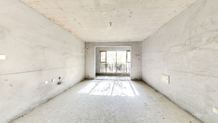 天山熙湖二手房实景图