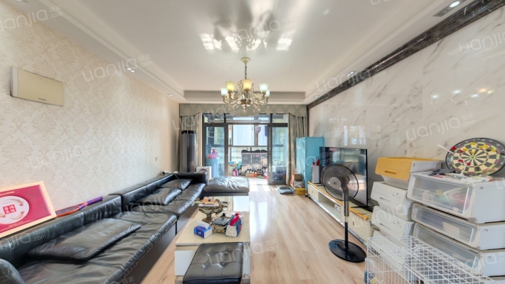 九颂山河二手房实景图