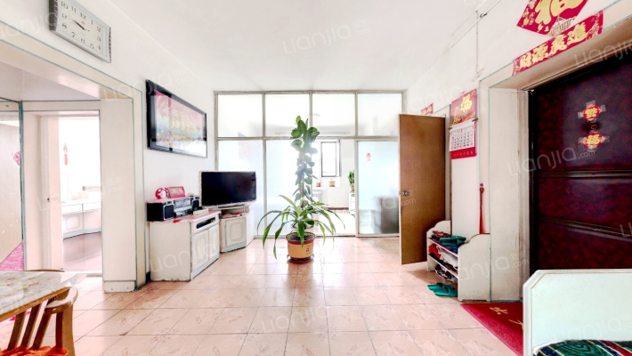 阿尔滨家属楼二手房实景图