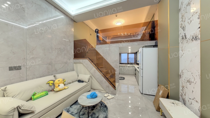 世纪皇冠二手房实景图