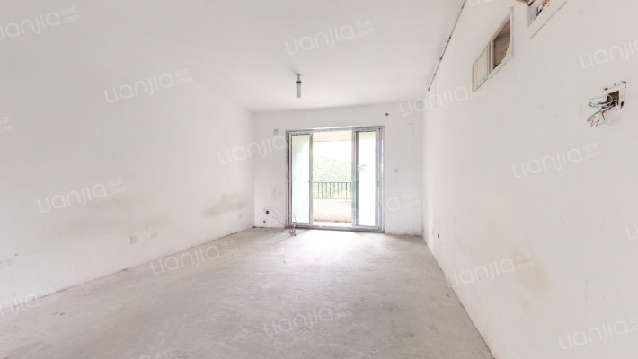 沿海赛洛城红堡二手房实景图