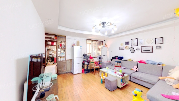 盛煌怡馨苑二手房实景图