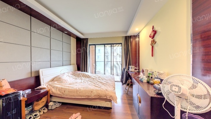 泊岸雅苑二手房实景图