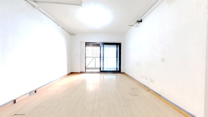 深业揽江府二手房实景图