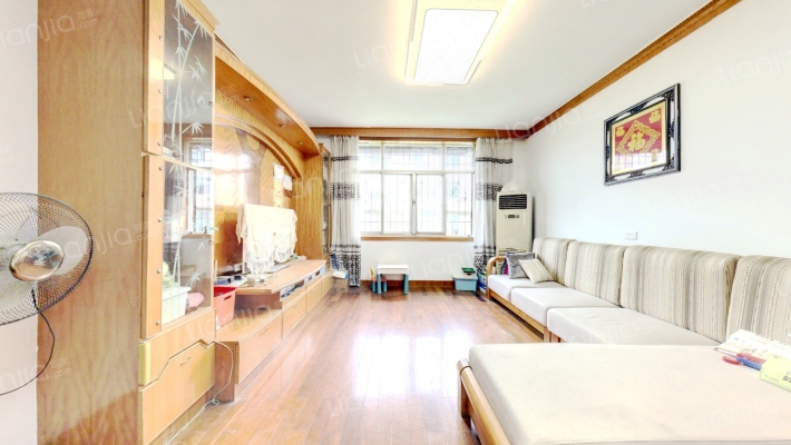 长青东村二手房实景图