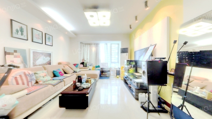 卢龙山庄二手房实景图